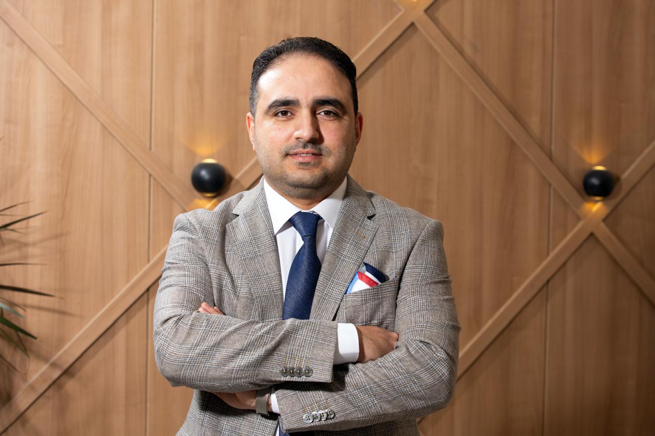الدكتور احمد نمر الخطيب